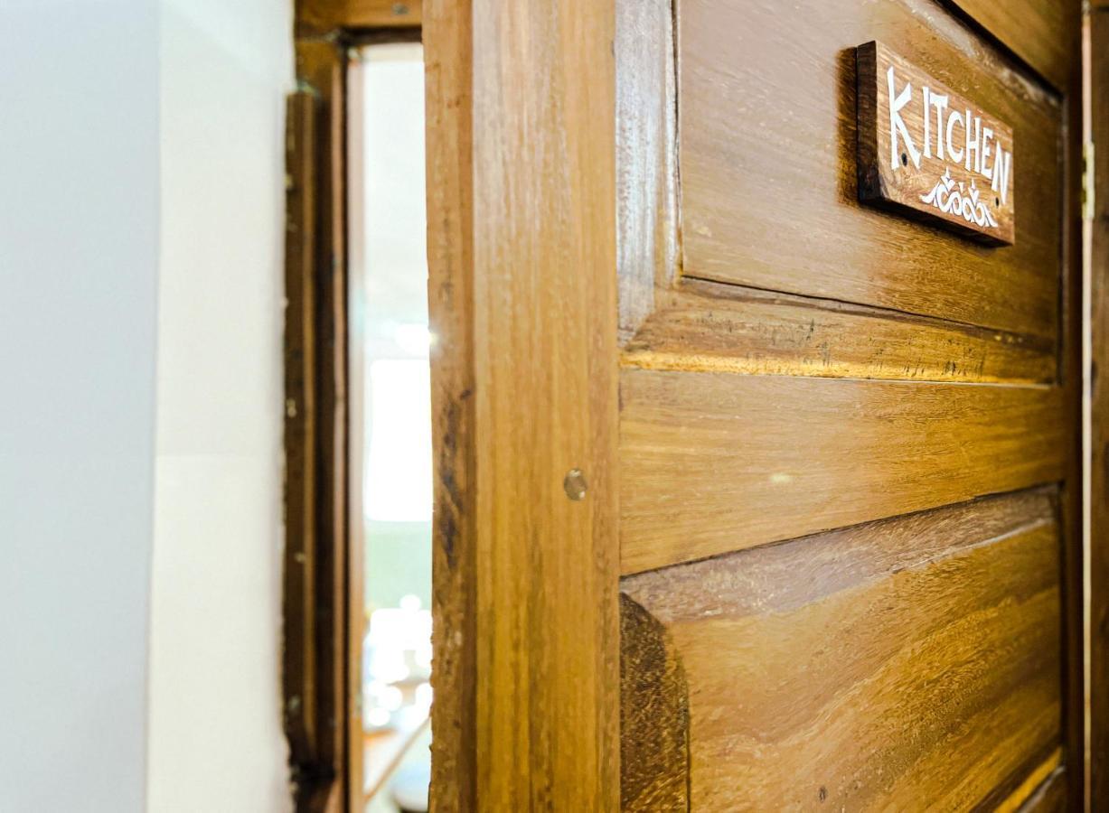 Shoki Shoki Guest House Zanzibar Екстериор снимка
