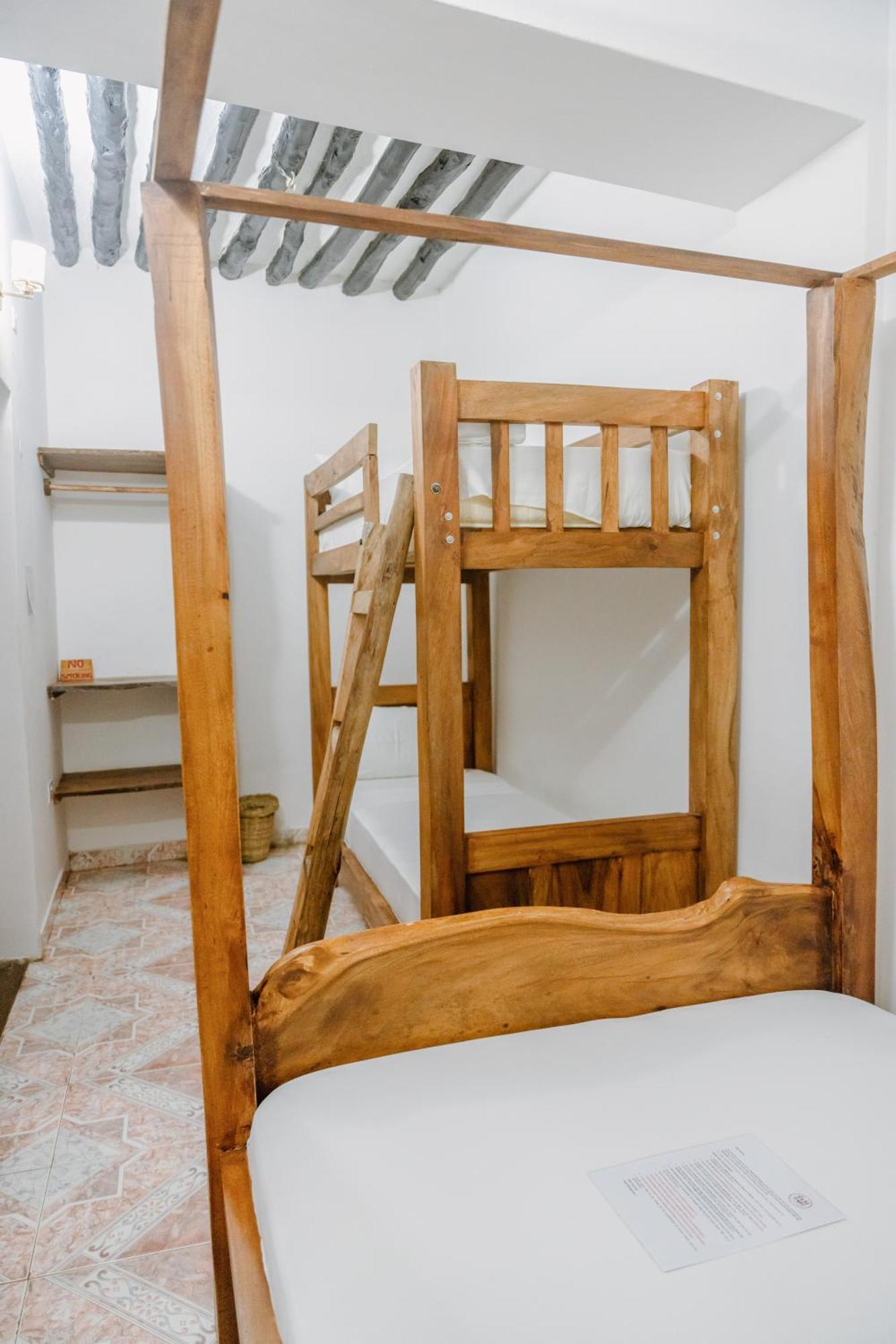 Shoki Shoki Guest House Zanzibar Екстериор снимка