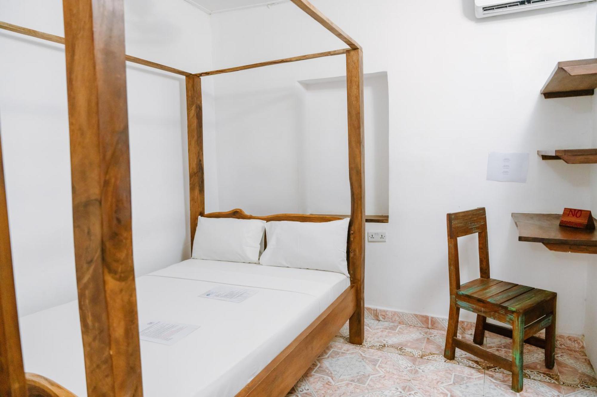 Shoki Shoki Guest House Zanzibar Екстериор снимка