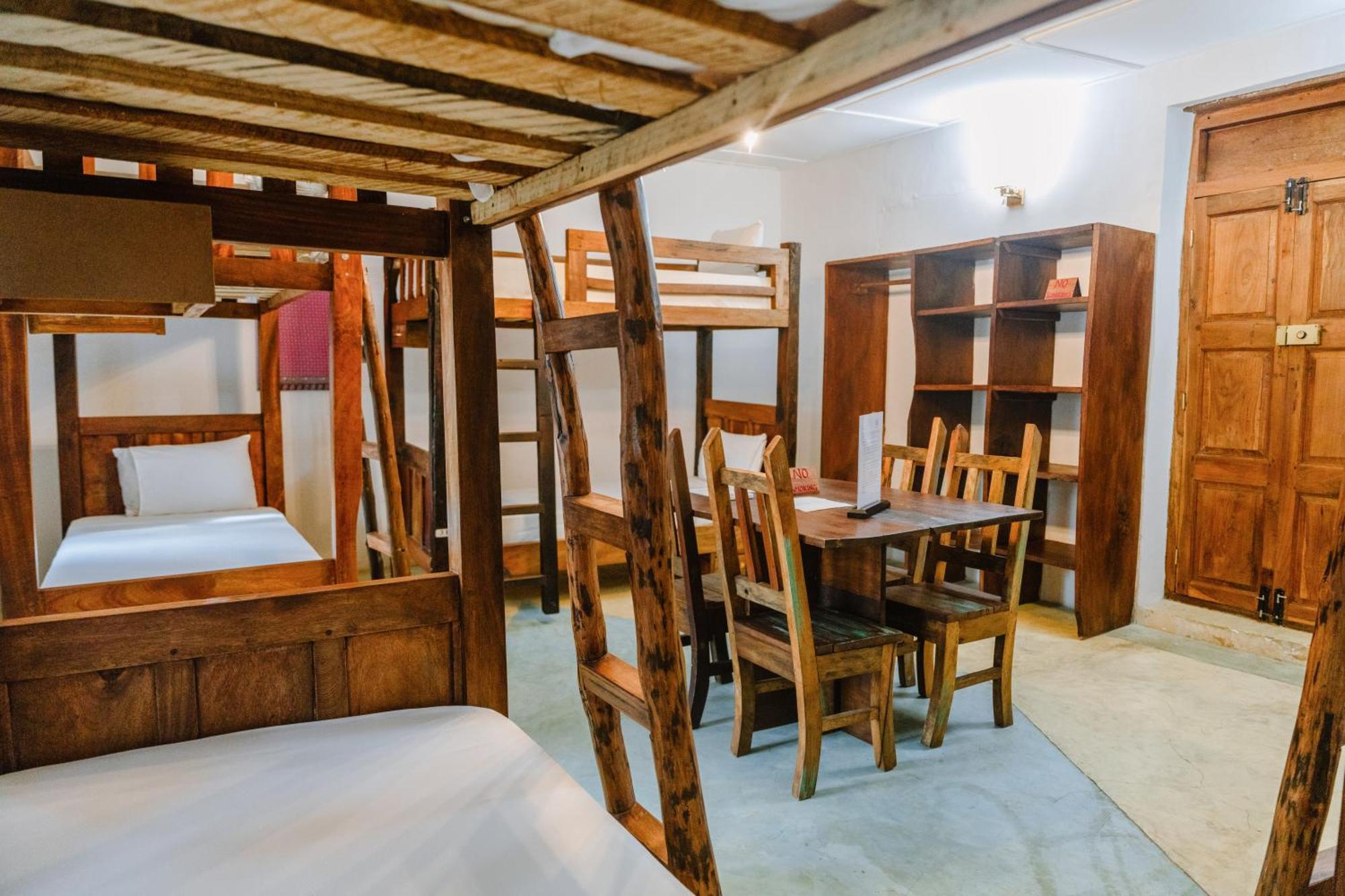 Shoki Shoki Guest House Zanzibar Екстериор снимка