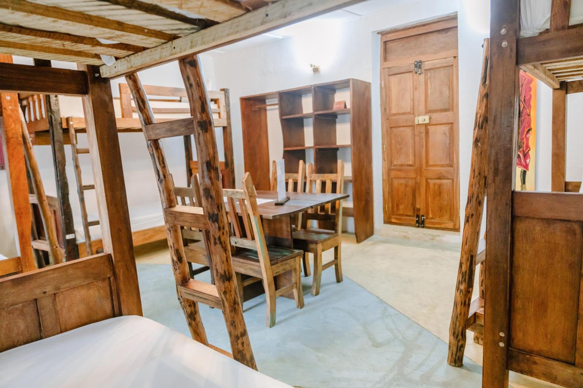 Shoki Shoki Guest House Zanzibar Екстериор снимка
